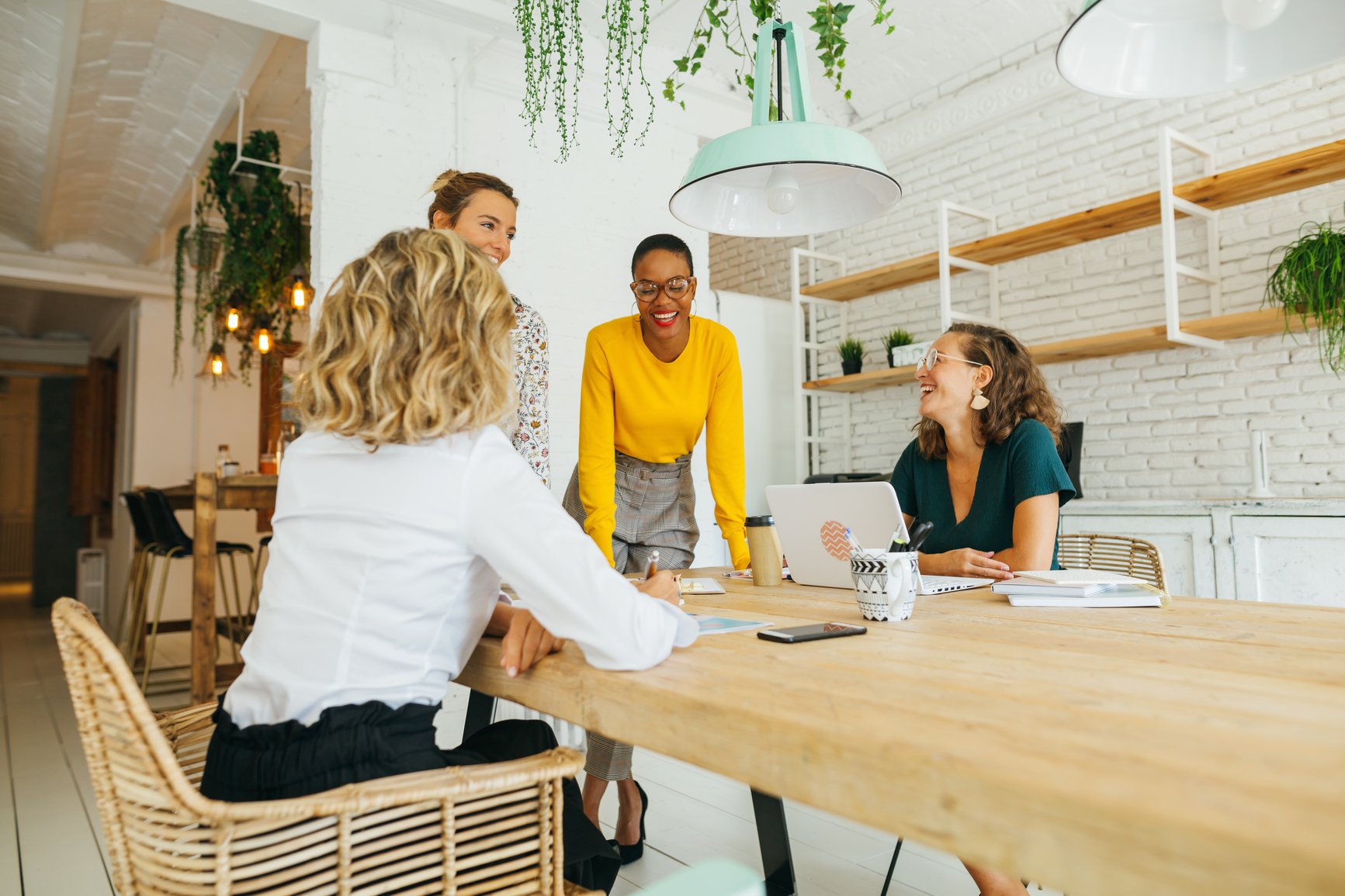 Female-Team-Working-In-Office-goal-statement